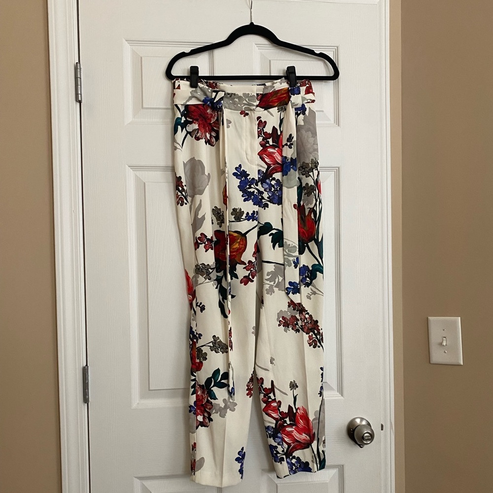 Floral off white express pants with aesthetic tie